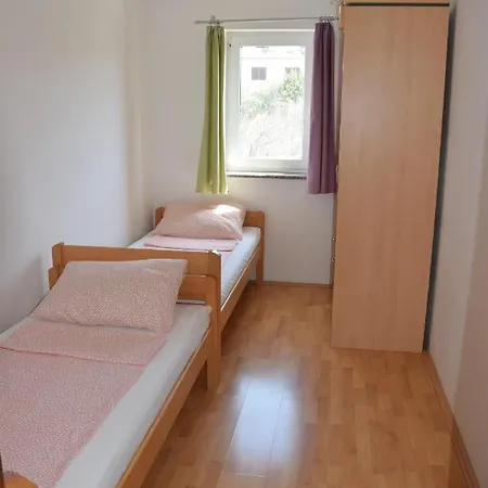 Blanusa C Appartement Povljana